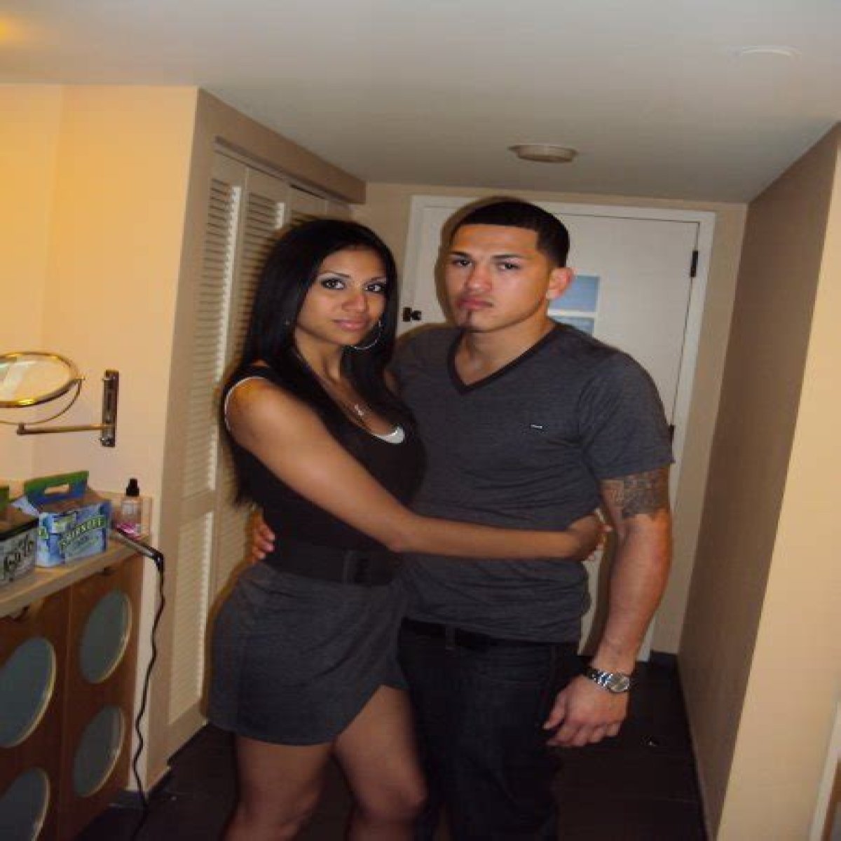  Anthony Pettis’ girlfriend Alexandra Cartagena 