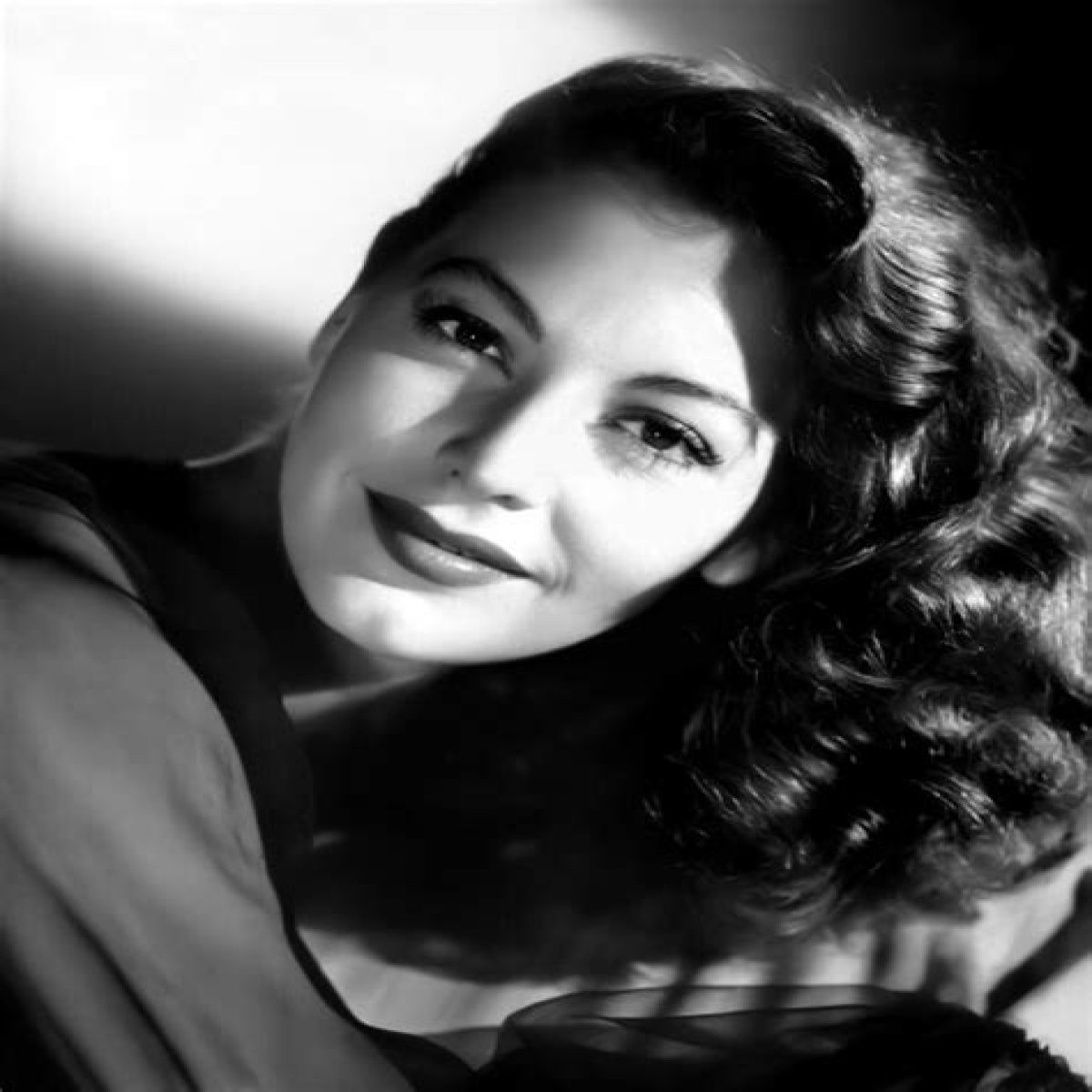Ava Gardner: Hollywood Icon And Timeless Beauty