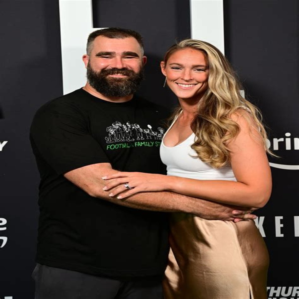 Discovering The Height Of Kylie Kelce: How Tall Is She?