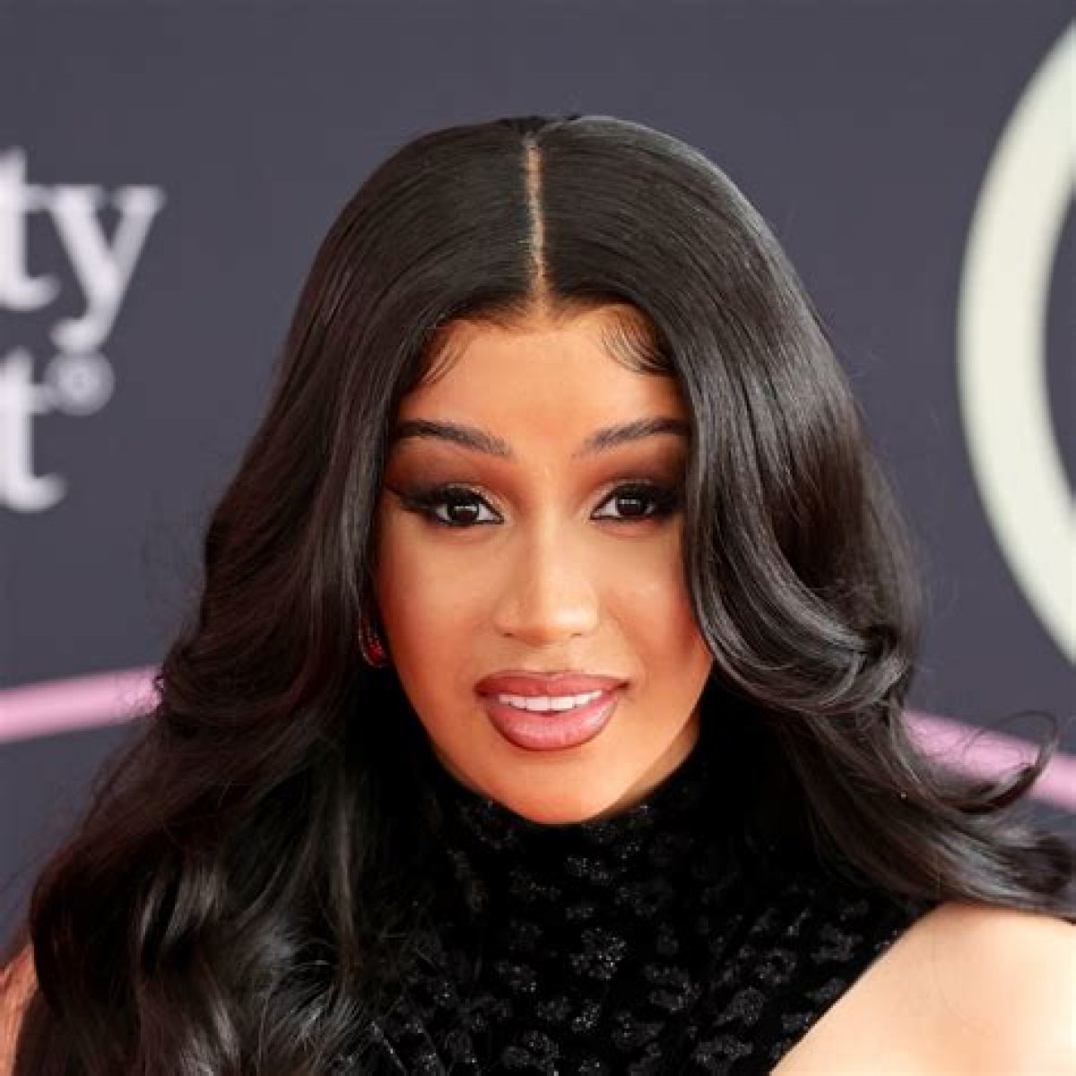 Exploring Cardi B's Nationality: A Deep Dive Into Her Roots