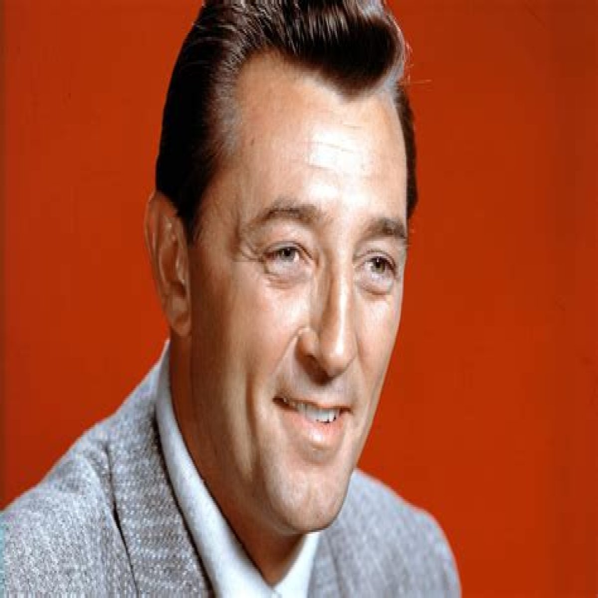 Robert Mitchum's Fatal Battle With Lung Cancer