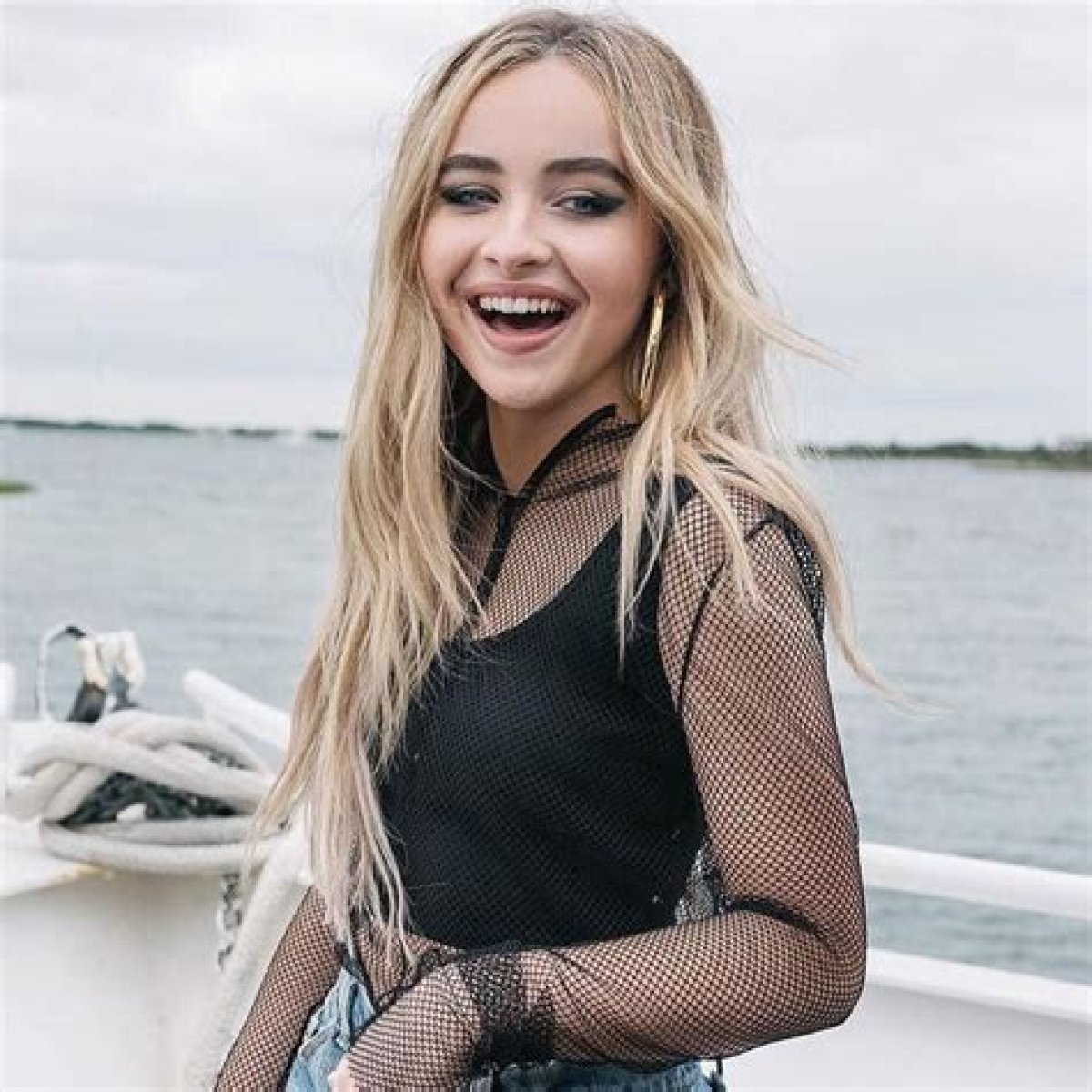 Sabrina Carpenter: Exploring Her Age And Height
