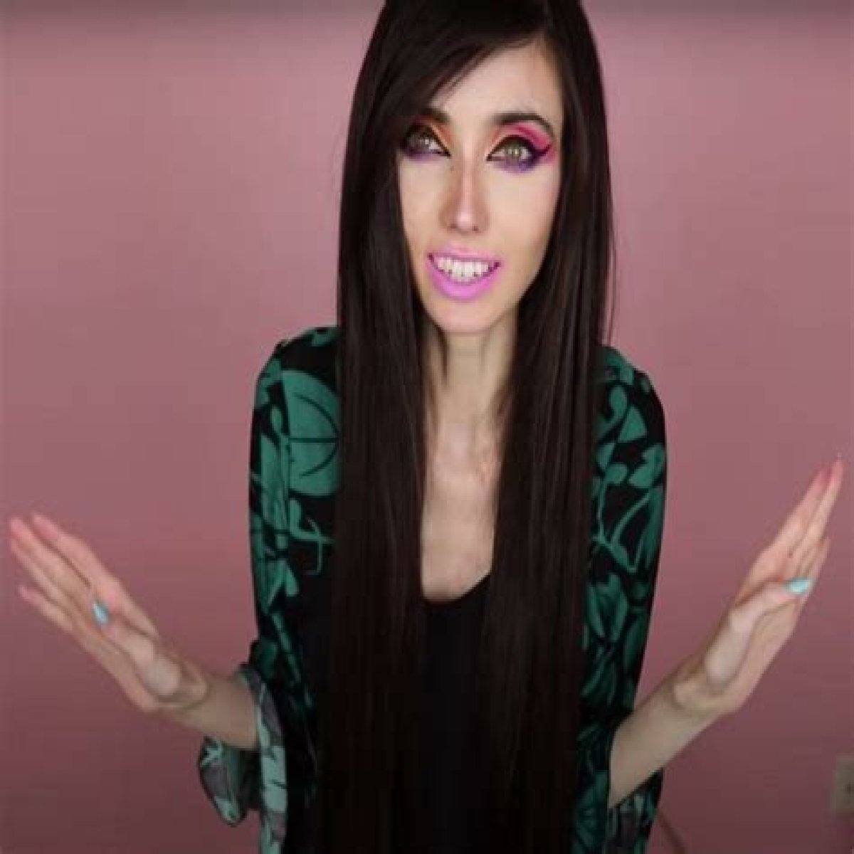 Uncover Eugenia Cooney's Journey: From Health To Anorexia