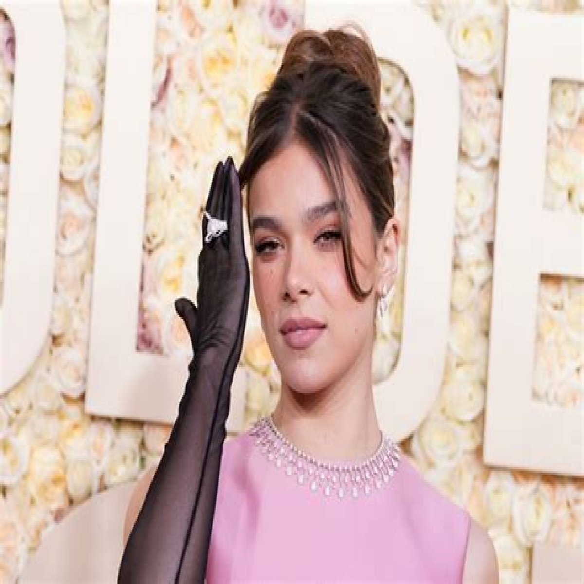 Uncover Hailee Steinfeld's Net Worth: Surprising Insights Revealed