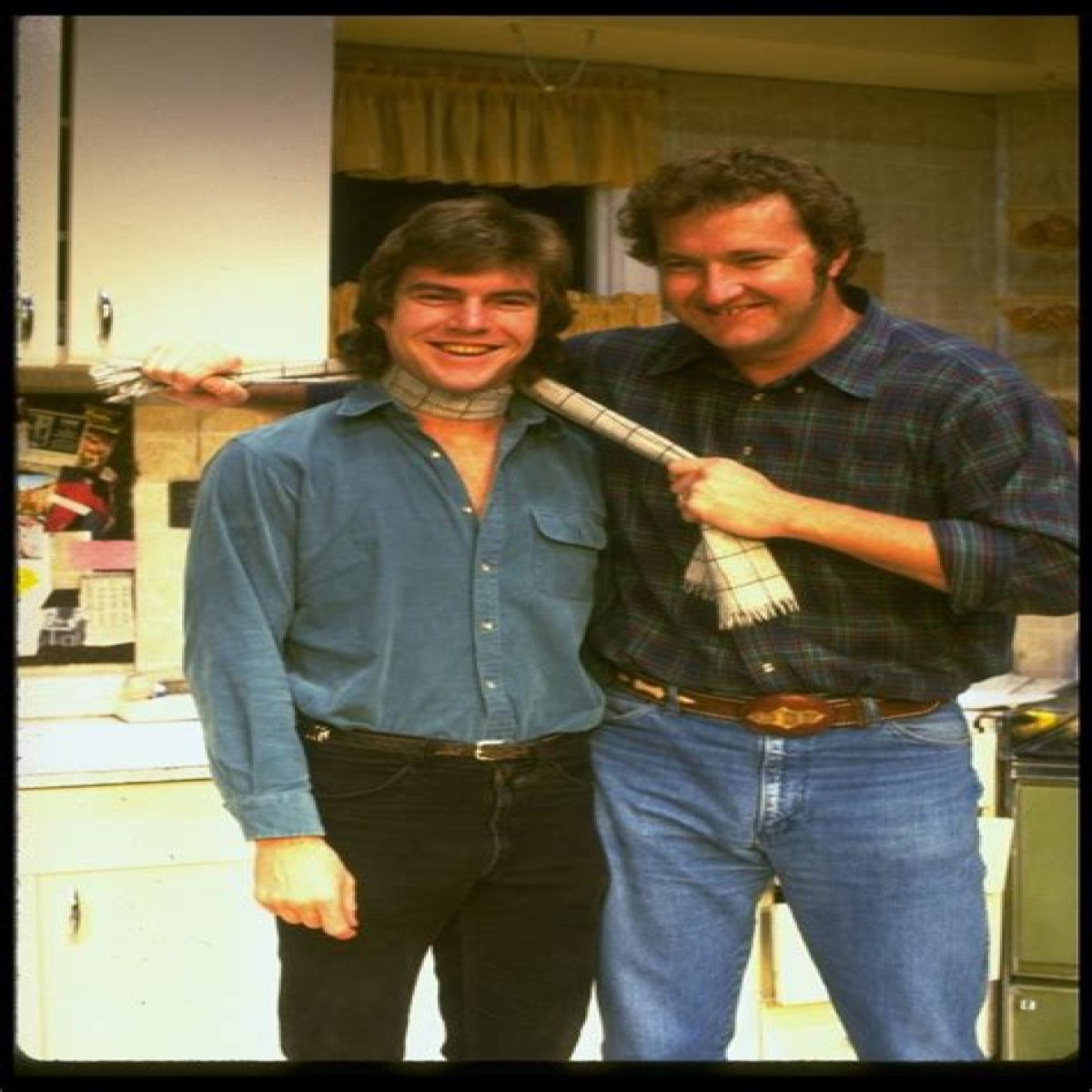 Unraveling The Quaid Connection: Are Dennis And Randy Quaid Related?