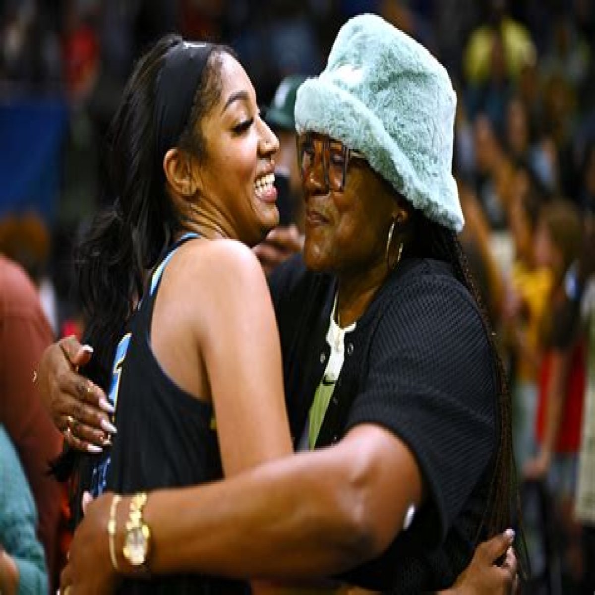 Unveiling The Partner Of Basketball Legend: Sheryl Swoopes' Wife Revealed