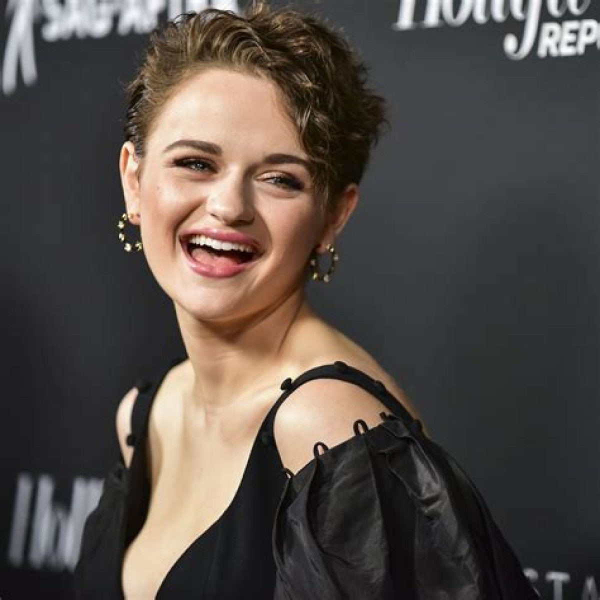 Unveiling The Weight Of Joey King: How Much Does She Weigh?