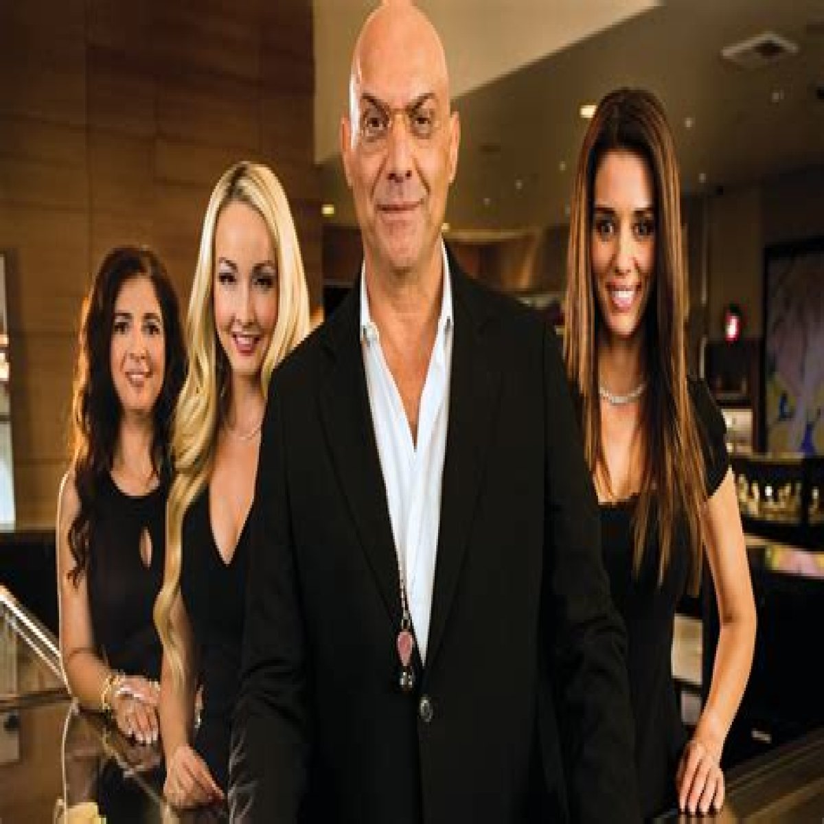 Who is Yossi Dina Dating Now